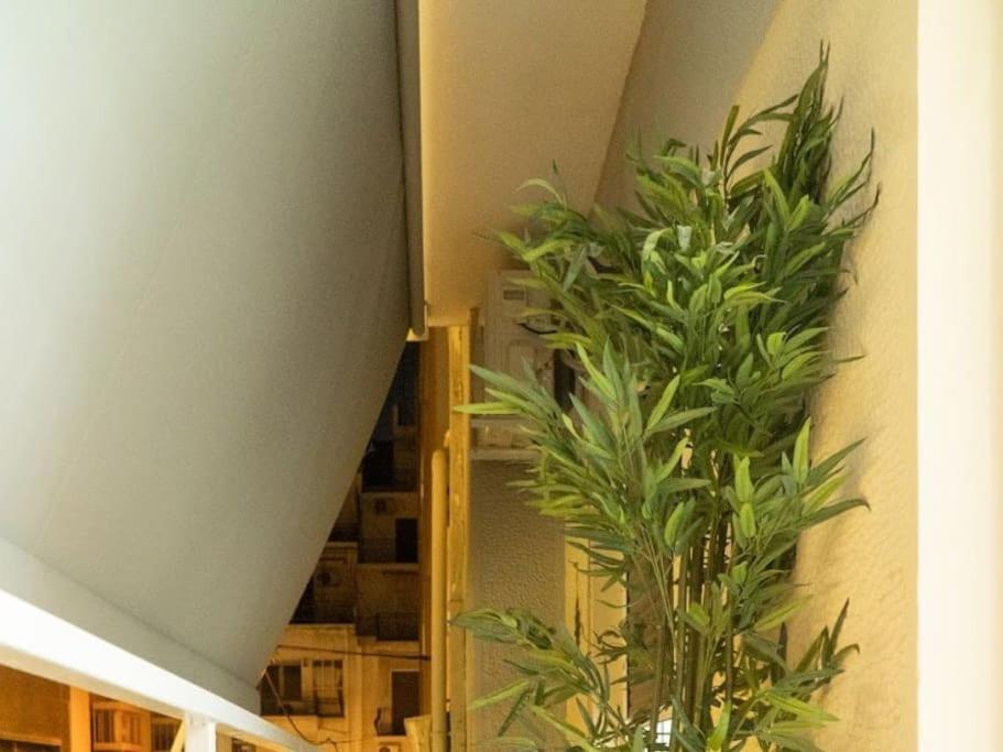 Apartamento Diamond In Kolonaki Central Atenas Exterior foto
