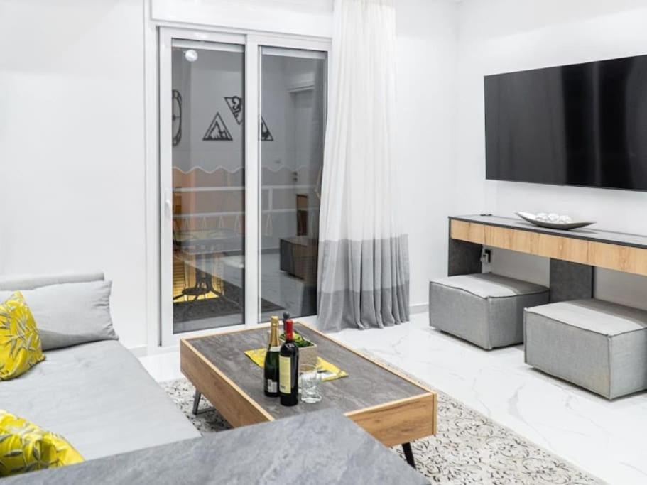 Apartamento Diamond In Kolonaki Central Atenas Exterior foto