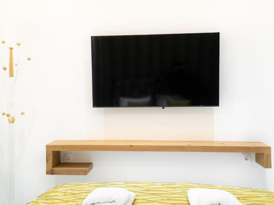 Apartamento Diamond In Kolonaki Central Atenas Exterior foto