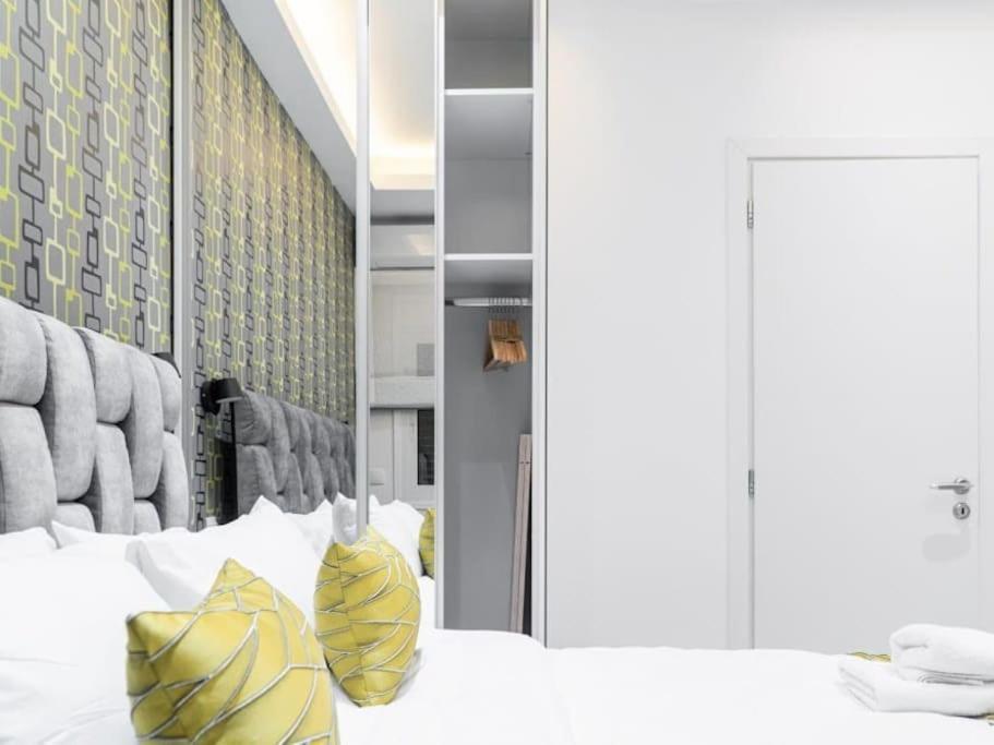 Apartamento Diamond In Kolonaki Central Atenas Exterior foto