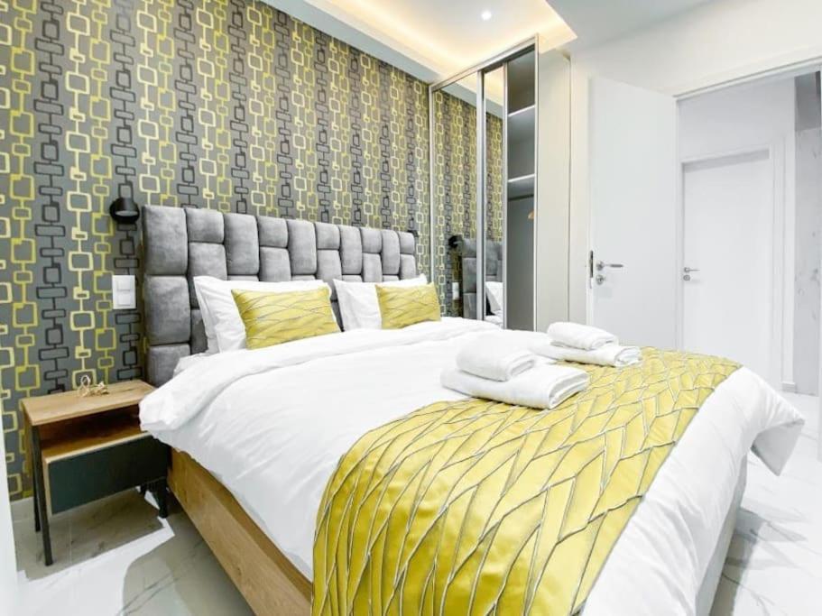 Apartamento Diamond In Kolonaki Central Atenas Exterior foto