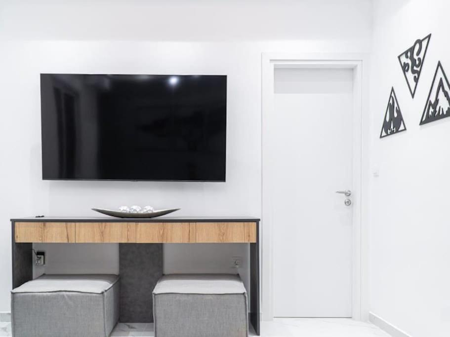 Apartamento Diamond In Kolonaki Central Atenas Exterior foto